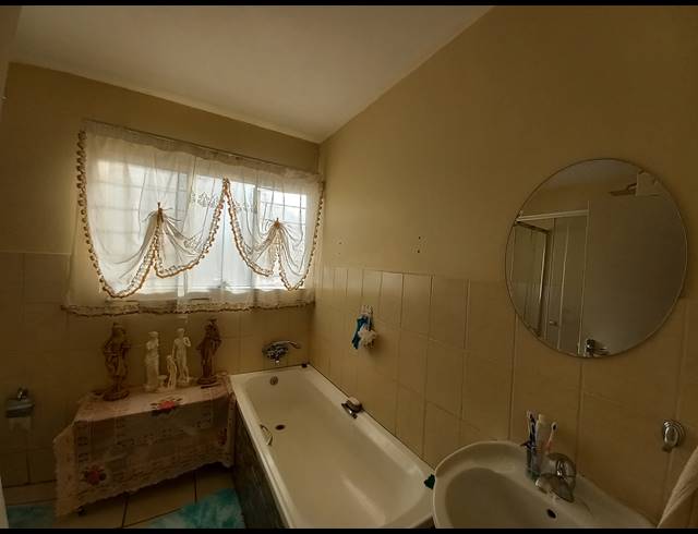 2 BEDROOM SECTIONAL TITLE FOR SALE IN PARKRAND